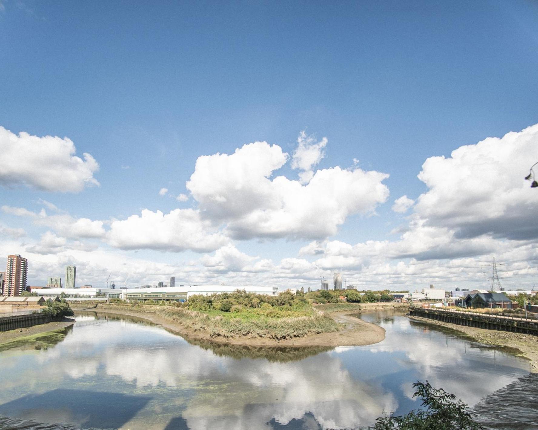 Stunning Riverside View Apartment, Near Canary Wharf & O2 Лондон Екстер'єр фото